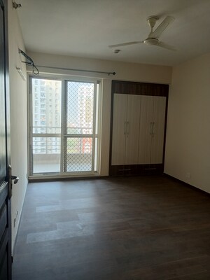 Room in 4 BHK Apartment at The 3C Lotus Panache, Sector 110 – for Sale