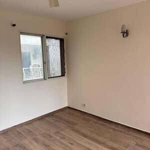 Room in 3 BHK Apartment at 3C Lotus Panache, Sector 108 – for Rent