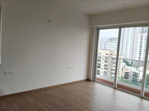 Room in 3 BHK Apartment at One Indiabulls Thane, Pokhran Road No Two – for Sale