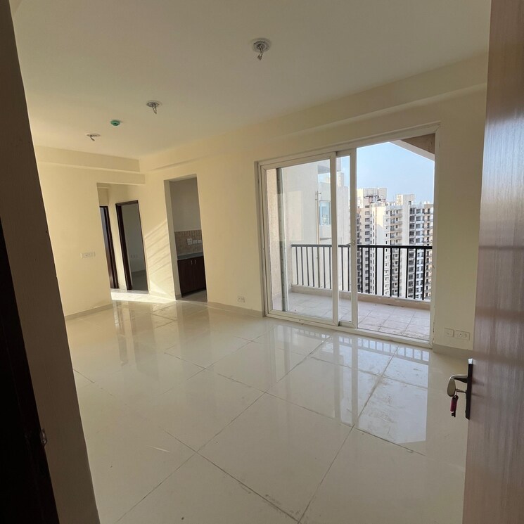 Room, amrapali-heartbeat-city 2.5 Bedroom 1195 Sq.Ft. Apartment In Sector 107 Noida 9294336