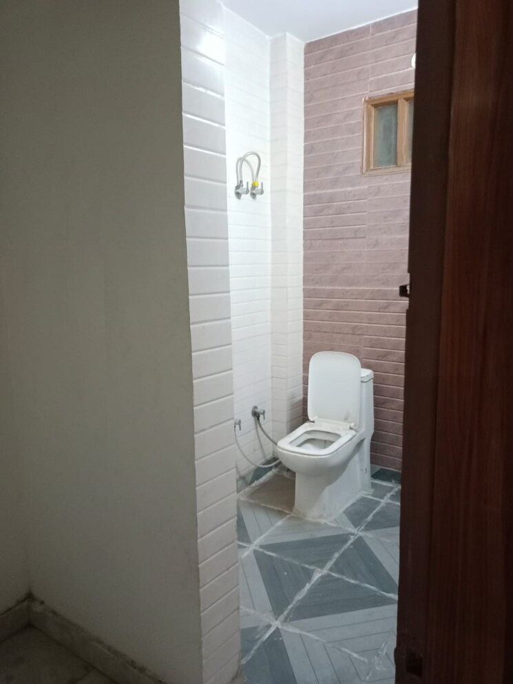 Bathroom, burari 2 Bedroom 720 Sq.Ft. Builder Floor In Burari Delhi 9294332