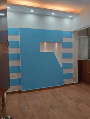 Bedroom in 3 BHK Apartment at Patparganj – for Rent