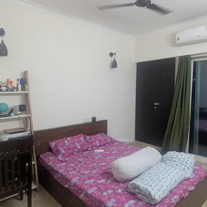 Bedroom in 2 BHK Apartment at Supertech Cape Town, Sector 74 – for Rent