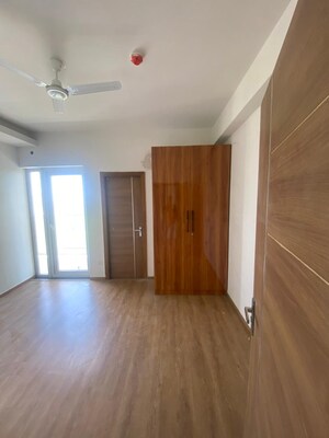 Room in 3 BHK Apartment at Tulip Yellow, Sector 69 – for Sale