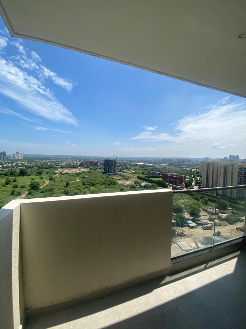 3 BHK + Servant Room Apartment For Sale in Tulip Yellow