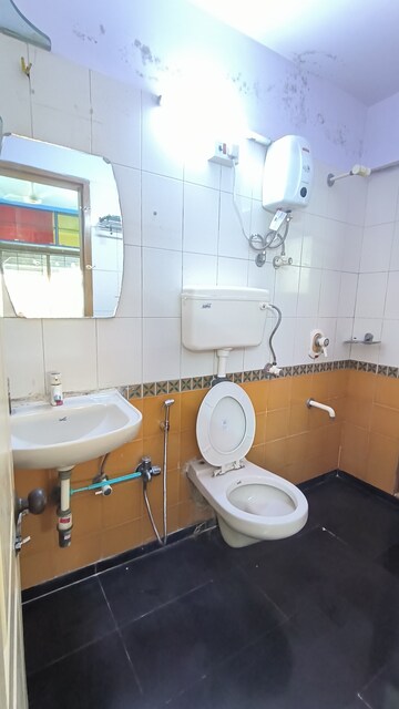 Bathroom in 2 BHK Apartment at Aum Sahil Tower, Lower Parel – for Rent