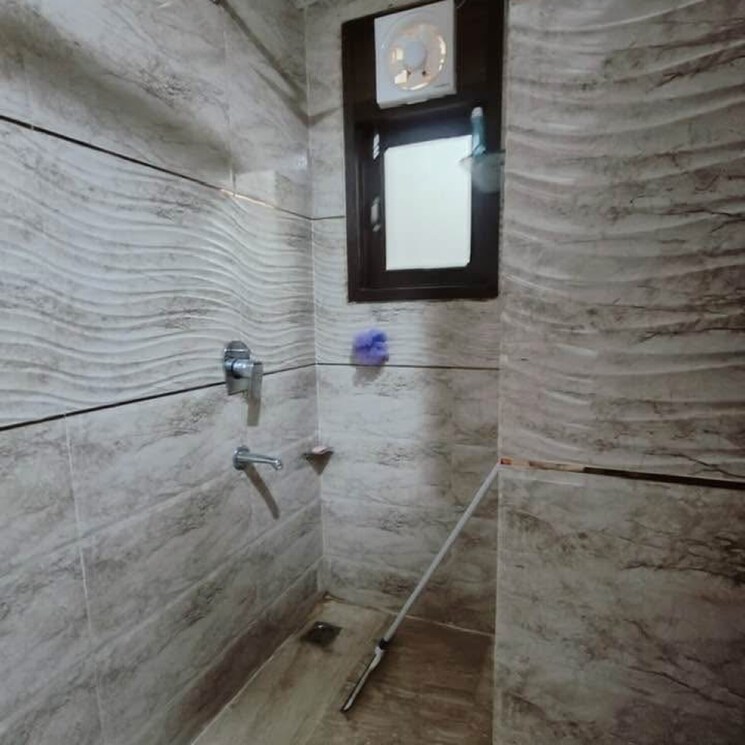 Bathroom, supertech-cape-town 3 Bedroom 1505 Sq.Ft. Apartment In Sector 74 Noida 9294518