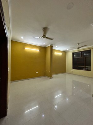 2 BHK Builder Floor For Rent in White Pearl Residency, Sector 5