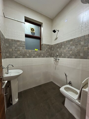 Bathroom in 2 BHK Builder Floor at White Pearl Residency, Sector 5 – for Rent