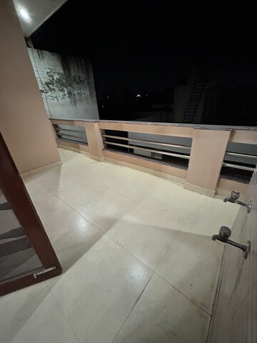 Building Lobby in 2 BHK Builder Floor at White Pearl Residency, Sector 5 – for Rent