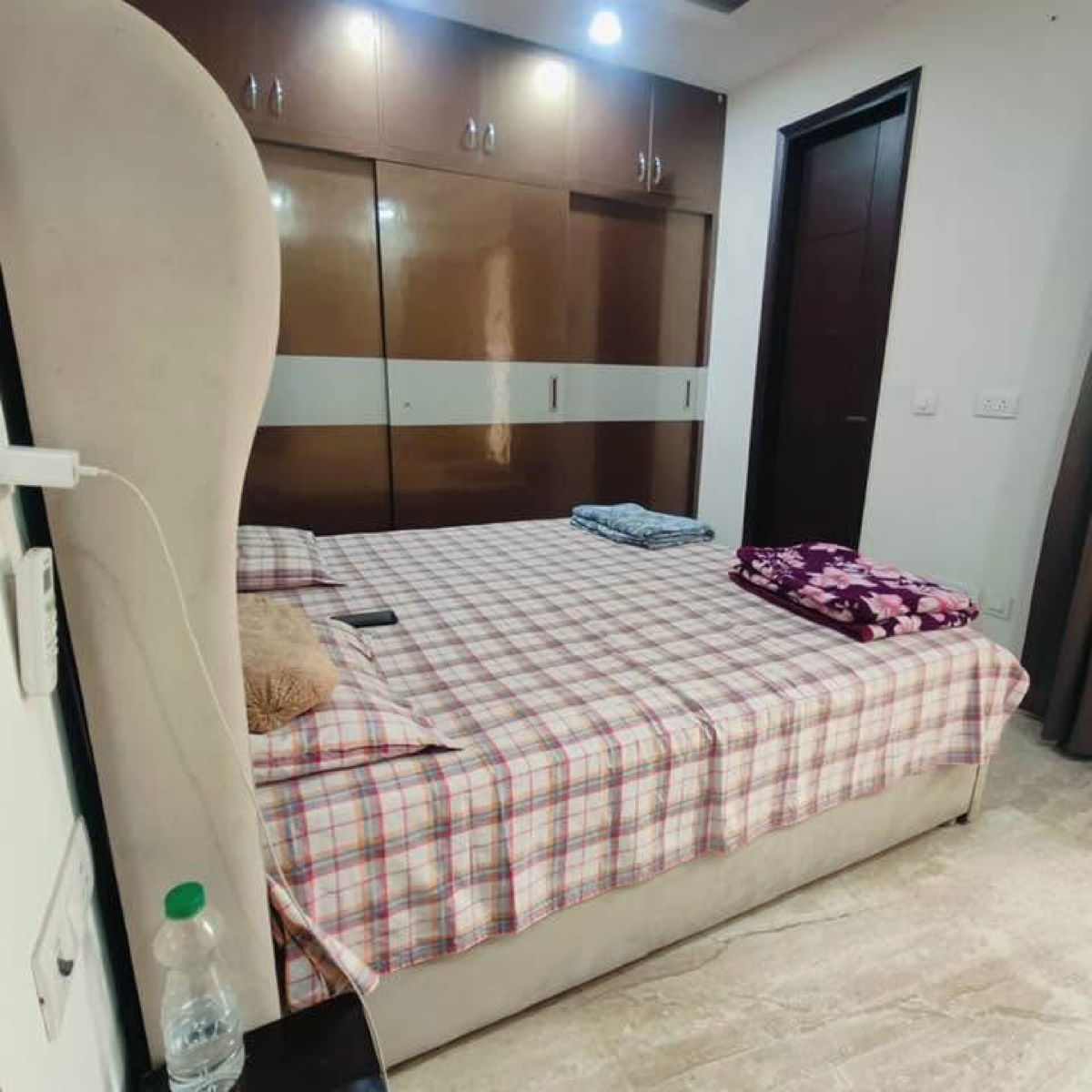 2 BHK + Pooja Room Apartment For Rent in Supertech Cape Town