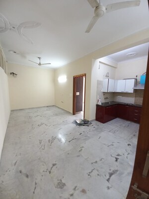 Living Room in 2.5 BHK Builder Floor at Sector 56 – for Rent