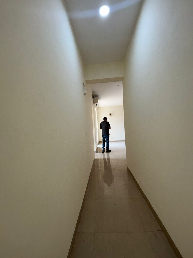 undefined, emaar-emerald-estate 2.5 Bedroom 1020 Sq.Ft. Apartment In Sector 65 Gurgaon 9294686