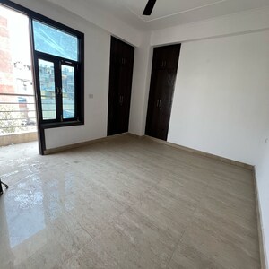 Room in 1.5 BHK Builder Floor at Chattarpur – for Sale