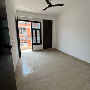 1.5 BHK Builder Floor For Sale in Chattarpur