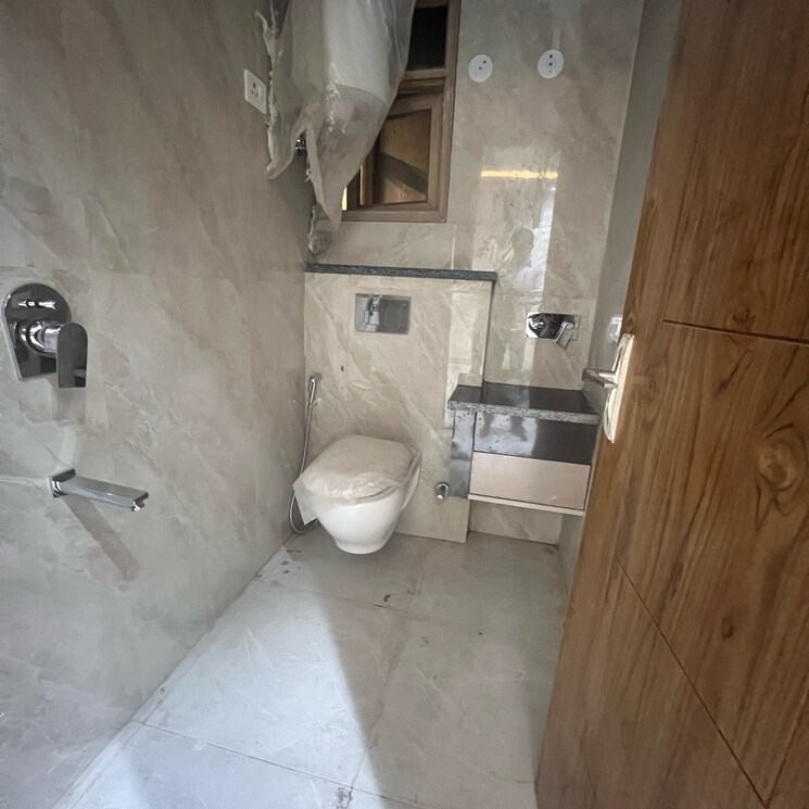 Bathroom, chattarpur 1.5 Bedroom 60 Sq.Yd. Builder Floor In Chattarpur Delhi 9294748