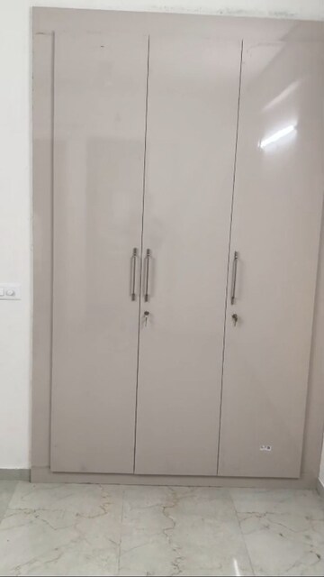 Furnished Amenities in 3 BHK Apartment at Smart World Gems, Sector 89 – for Sale