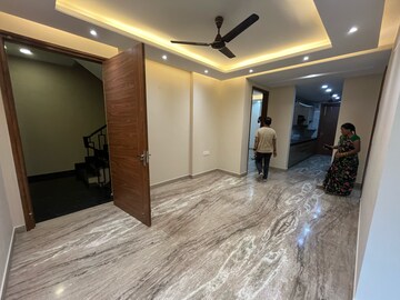 3 BHK Builder Floor For Rent in Sushant Vyapaar Kendra, Dlf Phase iv