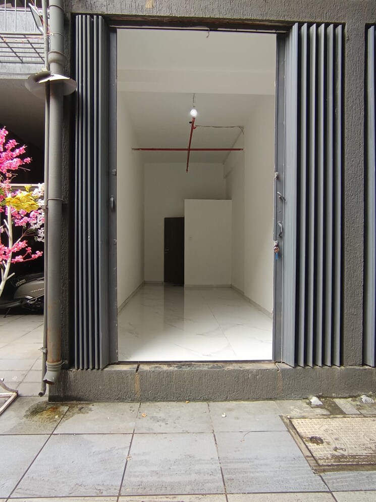 undefined, kandivali west Commercial Shop 202 Sq.Ft. In Kandivali West Mumbai 9294889