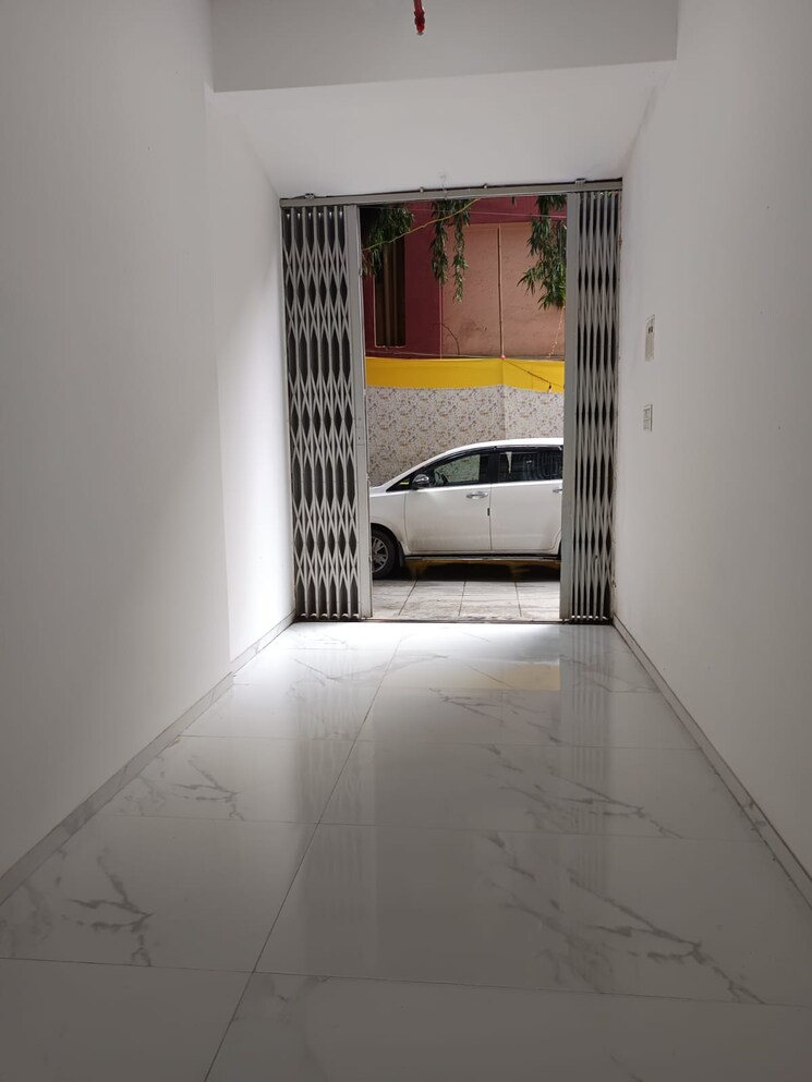 undefined, kandivali west Commercial Shop 202 Sq.Ft. In Kandivali West Mumbai 9294889