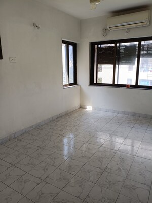 Room in 2 BHK Apartment at Clover Village, Wanowrie – for Rent