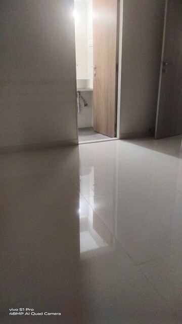 Furnished Amenities in 2 BHK Apartment at Sugee Atharva, Prabhadevi – for Rent