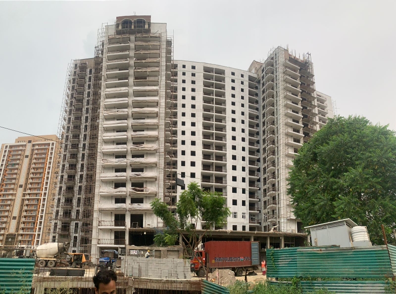 2.5 BHK + Extra Room Apartment For Sale in Omaxe Hazratganj Residenc