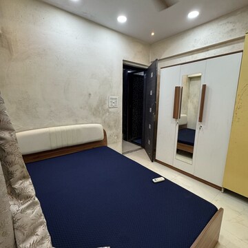 Room in 1 BHK Apartment at Sadan Wadi – for Rent