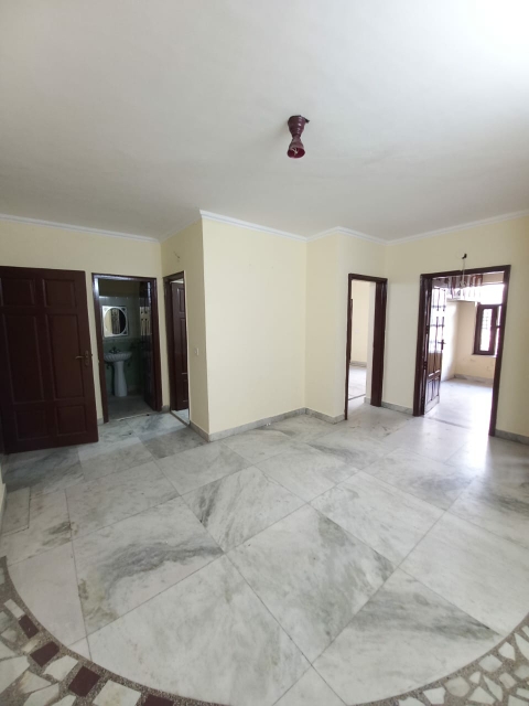 2 BHK Independent House For Rent in Sector 10