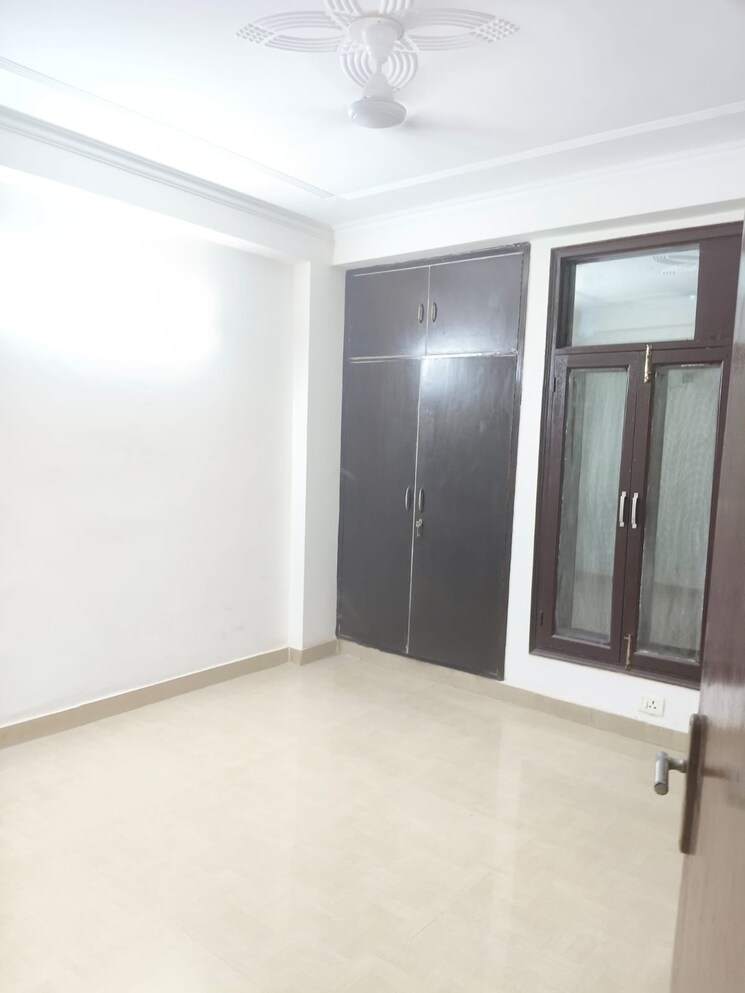 Room, saket 2 Bedroom 800 Sq.Ft. Builder Floor In Saket Delhi 9294939