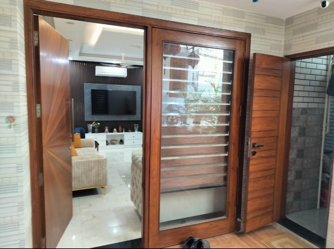 2 BHK Builder Floor For Rent in Lajpat Nagar 4