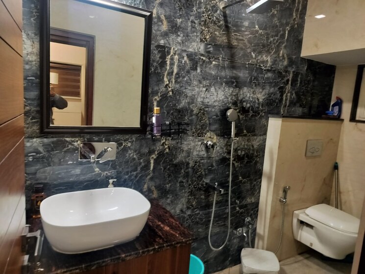Bathroom, lajpat nagar 4 2 Bedroom 900 Sq.Ft. Builder Floor In Lajpat Nagar 4 Delhi 9294944