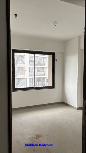 Room in 3 BHK Apartment at Sola – for Rent