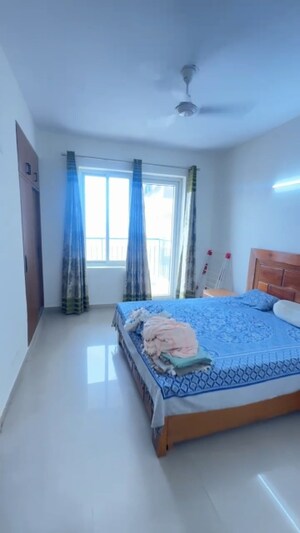 Bedroom in 3 BHK Apartment at Corona Optus, Sector 37c – for Rent