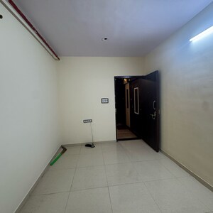 Room in 1 BHK Apartment at Bhandup West – for Rent