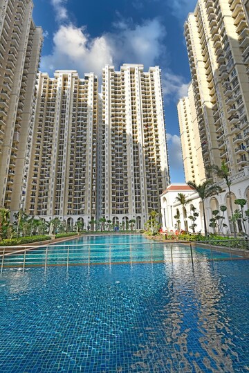 Swimming Pool in 2 BHK Apartment at Prateek Grand City, Siddharth Vihar – for Sale