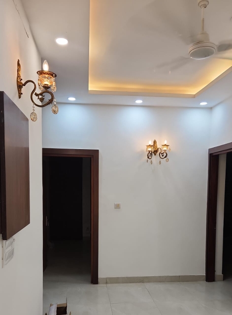 3 BHK Builder Floor For Sale in Sushant Lok 2