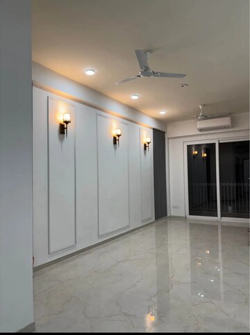 Building Lobby in 3 BHK Apartment at Smart World Orchard, Sector 61 – for Rent