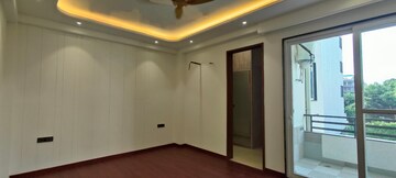 Building Lobby in 4 BHK Builder Floor at Unitech South City 1, South City 1 – for Rent