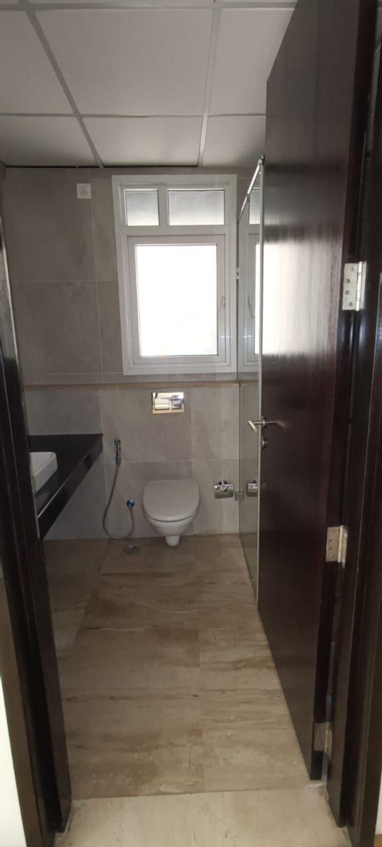 Bathroom, brigade-caladium 3 Bedroom 3450 Sq.Ft. Apartment In Hebbal Bangalore 9295124