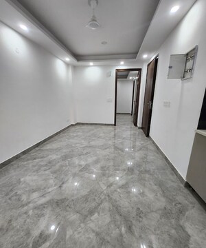 Room in 2 BHK Builder Floor at Saket – for Sale