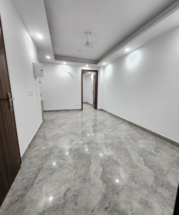 Room in 2 BHK Builder Floor at Saket – for Sale