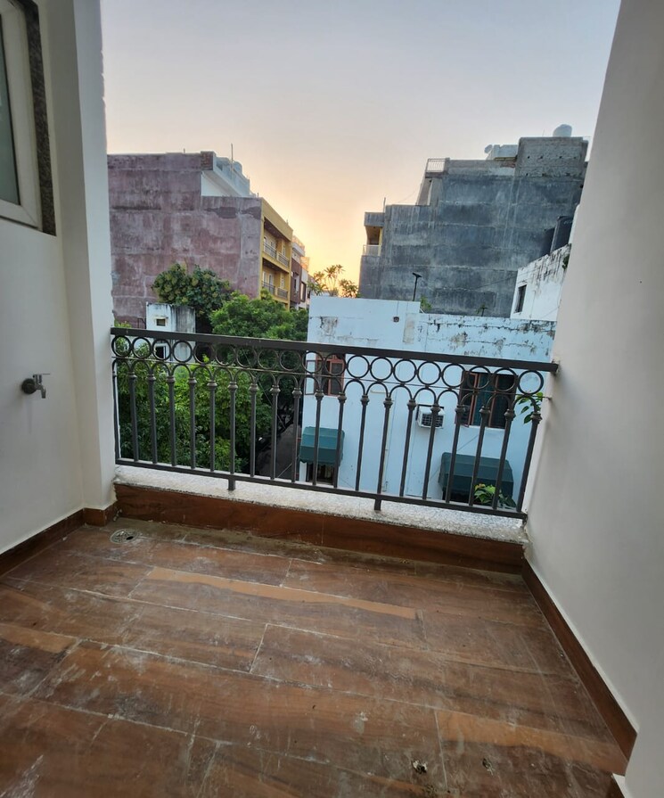 Balcony, saket 2 Bedroom 809 Sq.Ft. Builder Floor In Saket Delhi 9295144