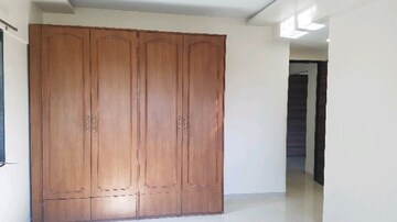 Room in 2 BHK Apartment at Bandra West – for Rent