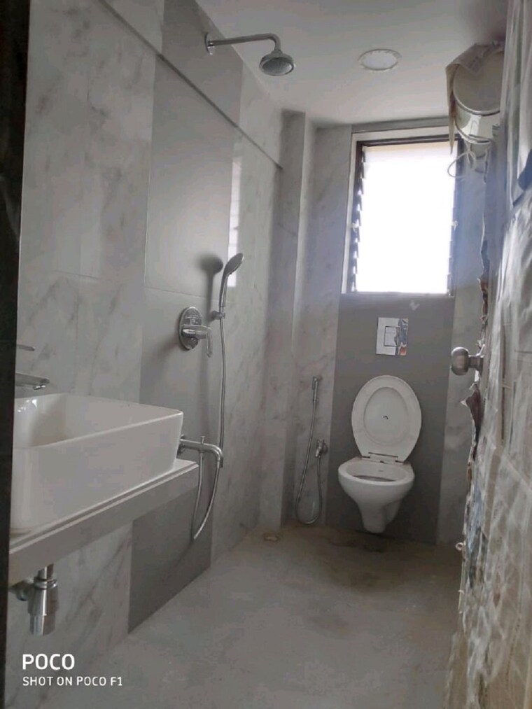 Bathroom, bandra west 2 Bedroom 750 Sq.Ft. Apartment In Bandra West Mumbai 9295148