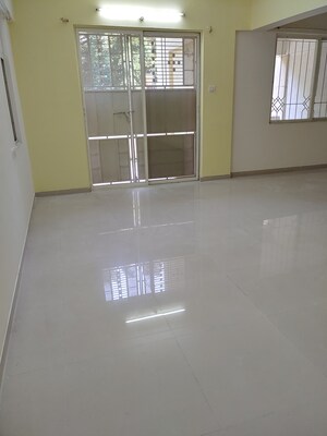 Room in 2 BHK Apartment at Ambiience Antilia, Bavdhan – for Sale