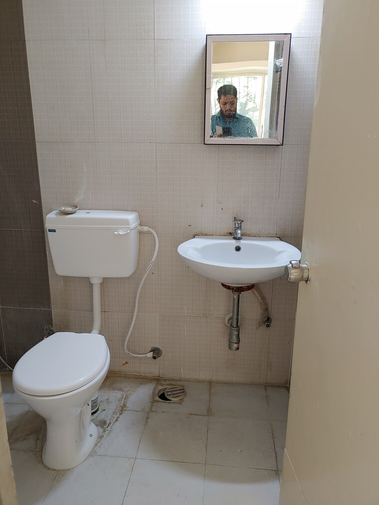 Bathroom, ambiience-antilia 2 Bedroom 1000 Sq.Ft. Apartment In Bavdhan Pune 9295151