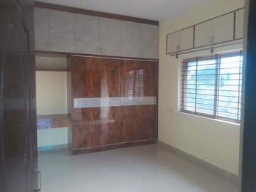 Room in 3 BHK Builder Floor at Ramamurthy Nagar – for Rent