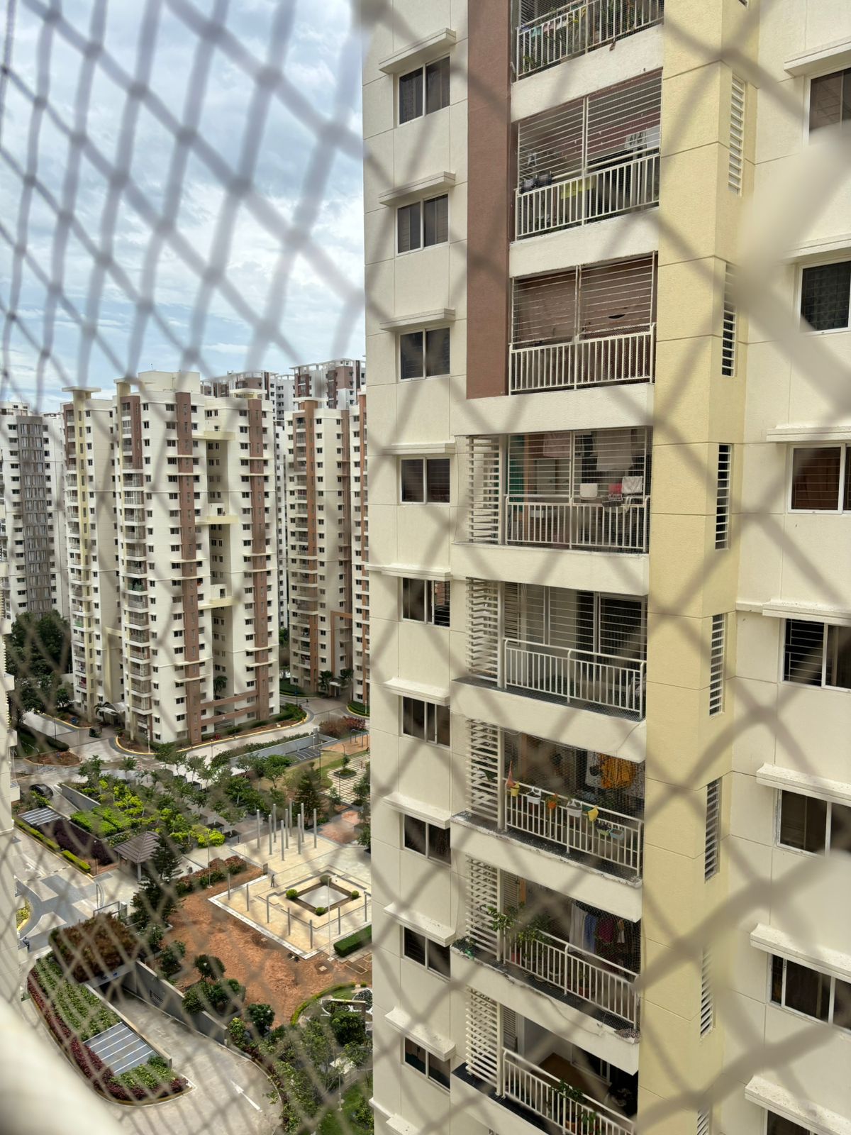 3 BHK + Pooja Room Apartment For Sale in Aparna Sarovar