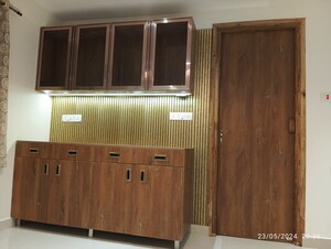 Furnished Amenities in 4 BHK Apartment at Banjara Hills – for Rent